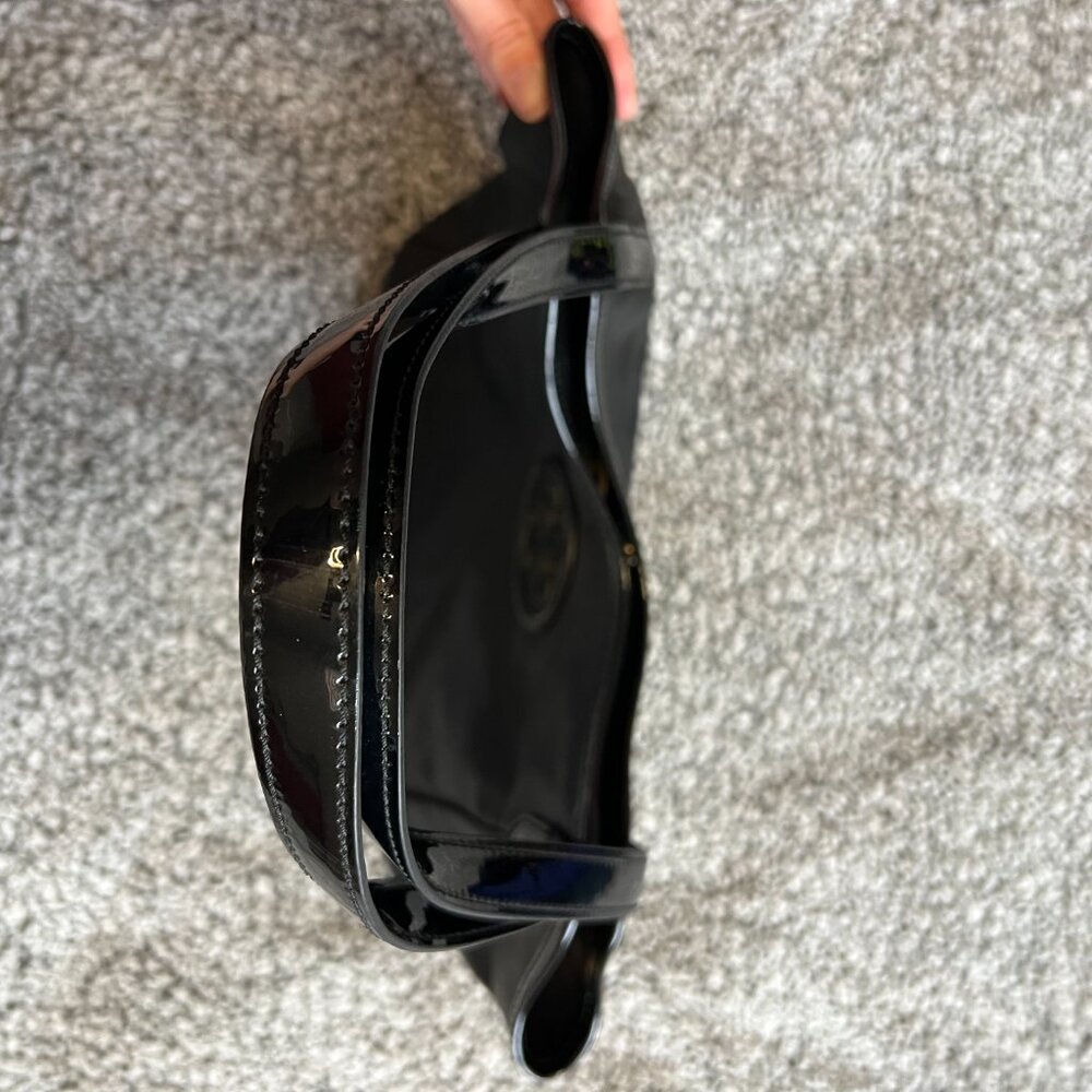 Tory Burch Solid Black Shoulder Bag - image 4